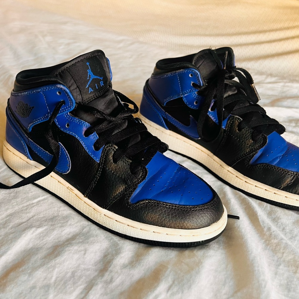 Jordan 1 Mid - Picture 11 of 14